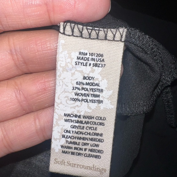 Soft surroundings Black sheer mesh panel bottomed Sleeveless blouse size 1X EUC - Picture 4 of 6